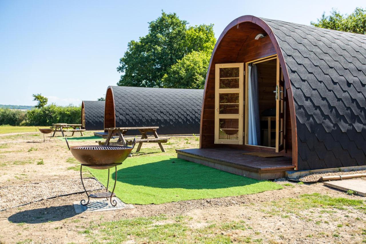 The Woolpack Glamping Hotel Maidstone Exterior foto